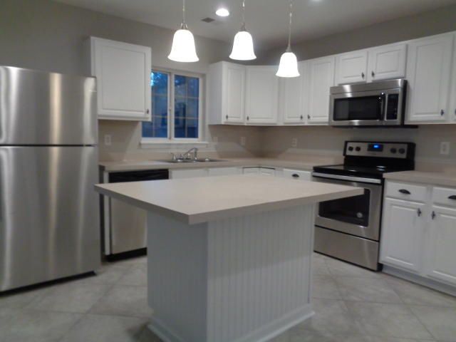 409 Catawba Dr, Summerville, SC 29483