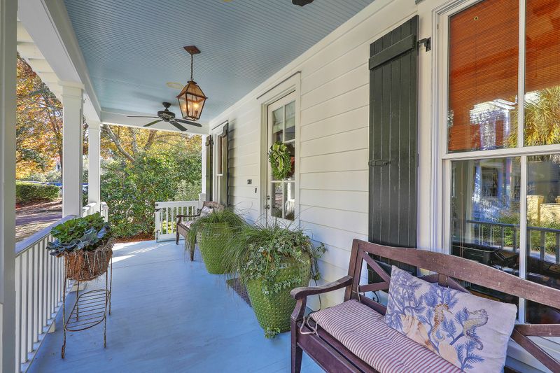 136 Jakes Ln, Mount Pleasant, SC 29464