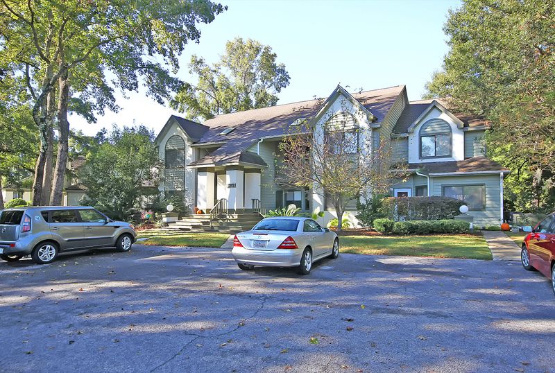 858 Catalpa Ct #605 E, Mount Pleasant, SC 29464