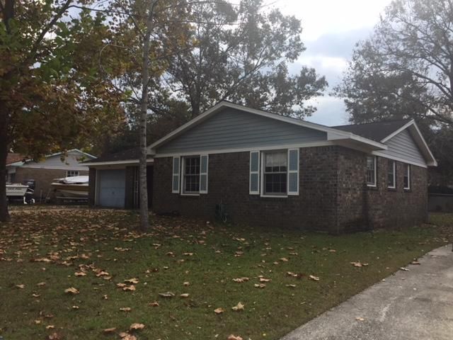 11 Clarksville Ln, Goose Creek, SC 29445