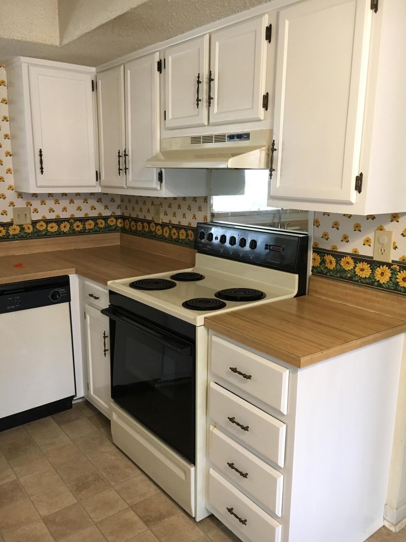 306 Clearwater Dr, Goose Creek, SC 29445