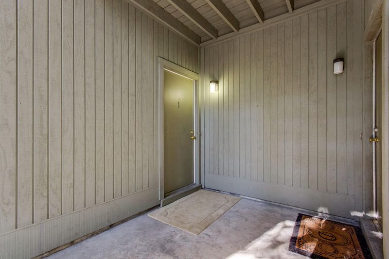 1204 Village Creek Ln #1, Mount Pleasant, SC 29464