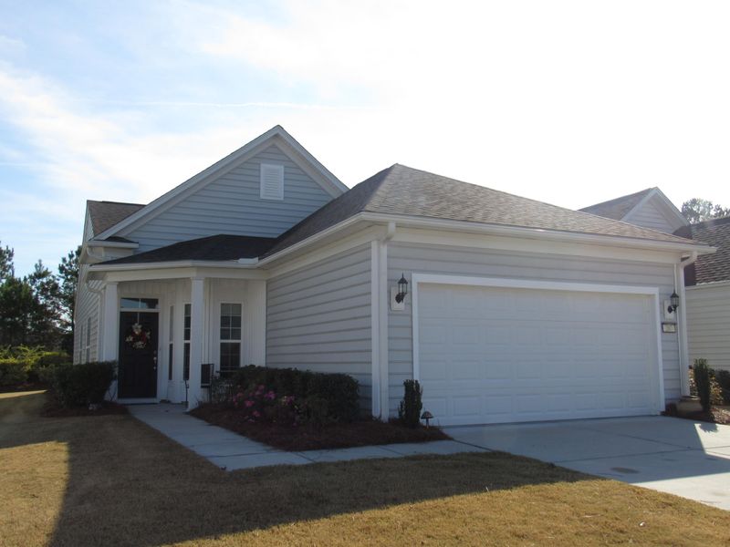207 Waterfront Park Dr, Summerville, SC 29483