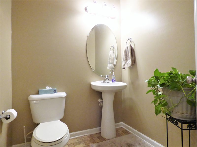 250 Meadow Wood Rd, Summerville, SC 29486