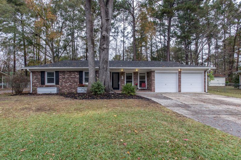 110 Sandra Ln, Ladson, SC 29456