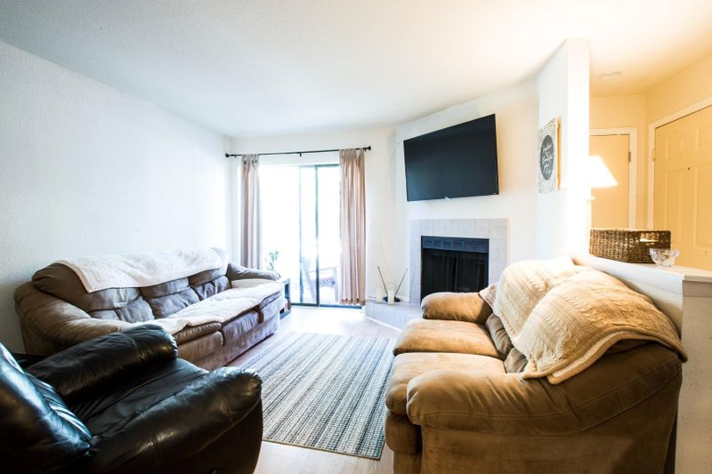 1481 Center St #1106, Mount Pleasant, SC 29464