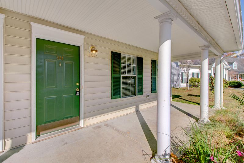 3184 Queensgate Way, Mount Pleasant, SC 29466
