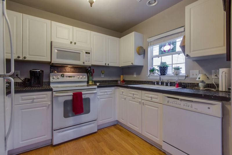 840 Bent Hickory Rd, Charleston, SC 29414