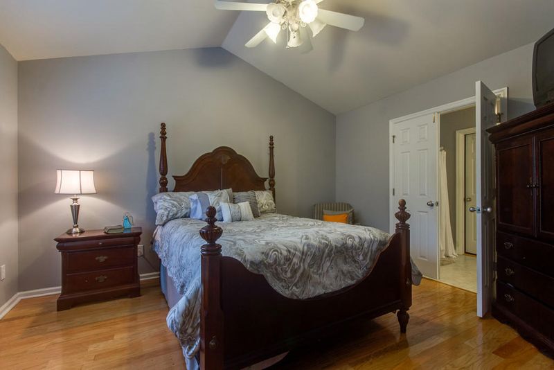 840 Bent Hickory Rd, Charleston, SC 29414