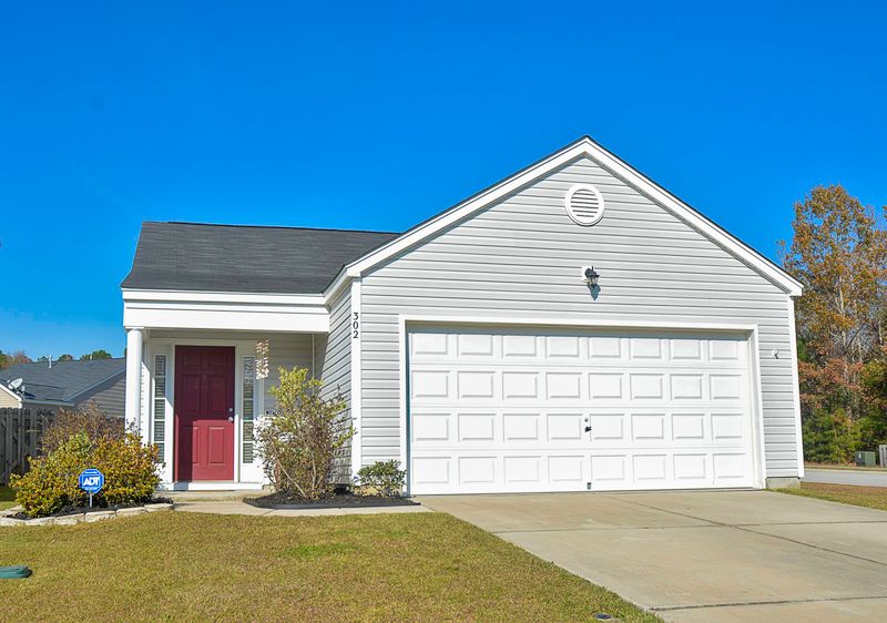 302 Salkahatchie St, Summerville, SC 29485