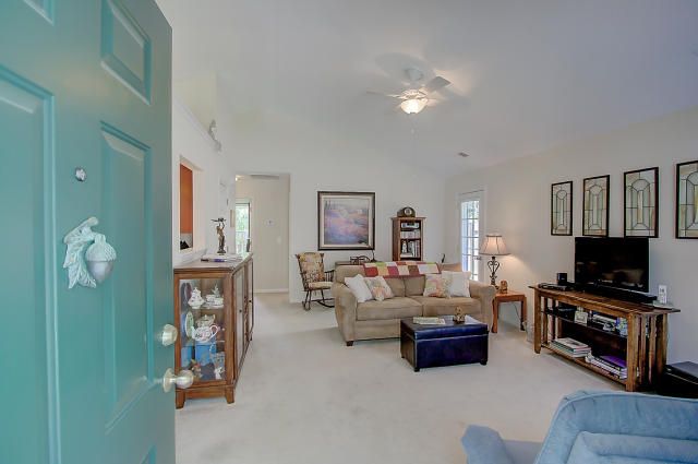 249 Trickle Dr, Summerville, SC 29483