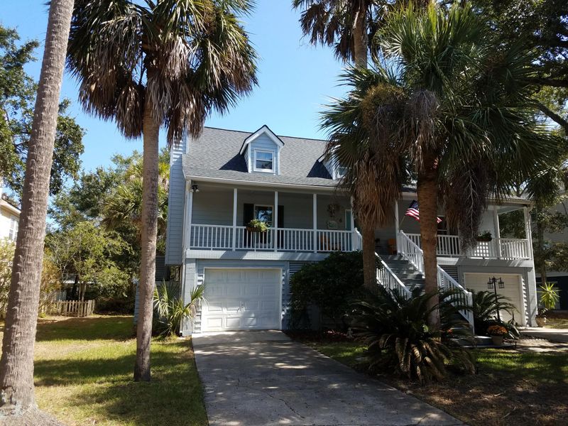 6 Driftwood Ln, Isle Of Palms, SC 29451