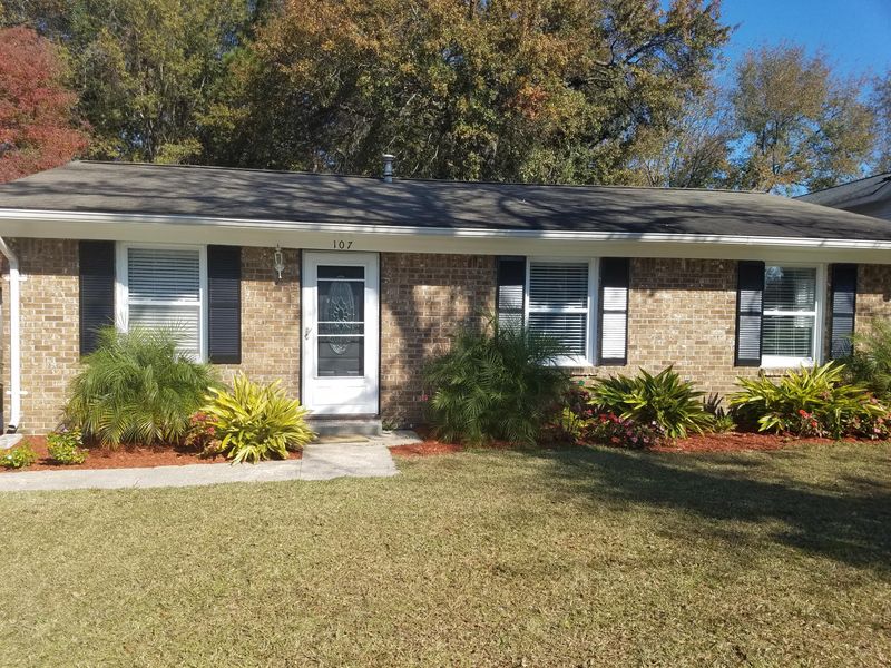 107 Watchung Ave, Goose Creek, SC 29445