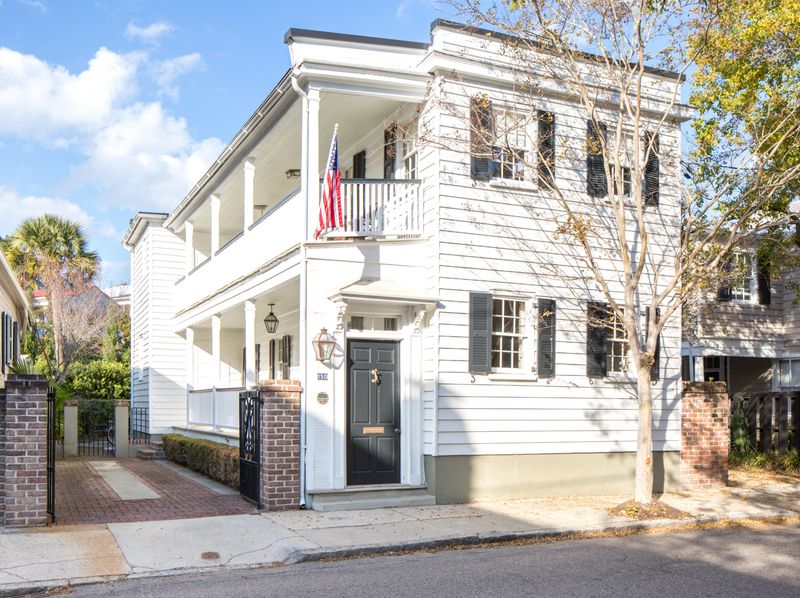 150 Tradd St, Charleston, SC 29401