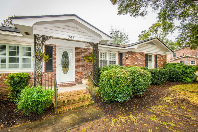 747 Collette St, Charleston, SC 29412