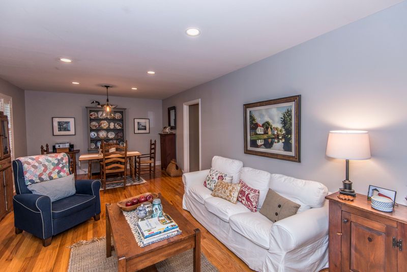 747 Collette St, Charleston, SC 29412