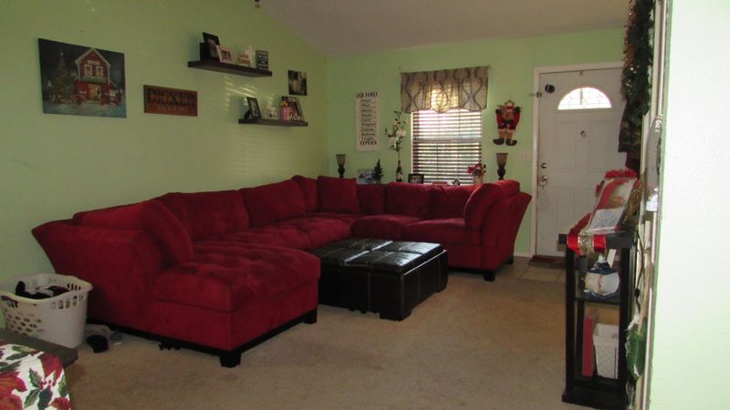 304 Macgregor Dr, Summerville, SC 29486