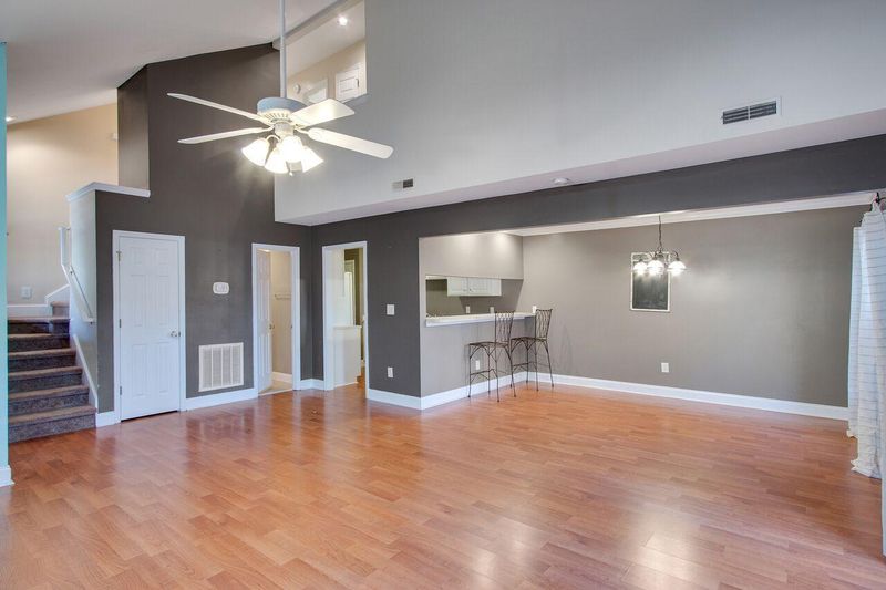 940 E Estates Blvd #N, Charleston, SC 29414