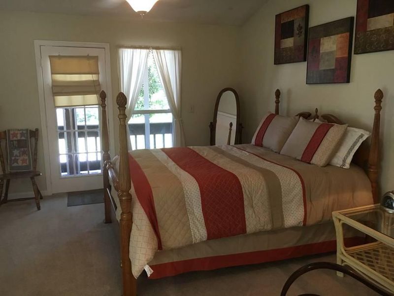 1391 Camp Rd #B, Charleston, SC 29412