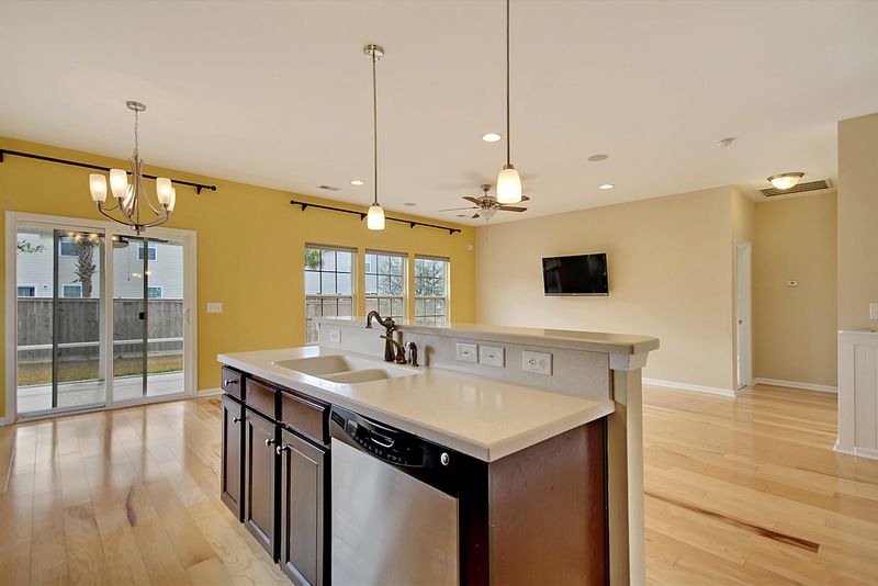 205 Stone Crop Dr, Goose Creek, SC 29445
