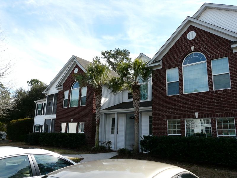 175 Golf View Ln, Summerville, SC 29485