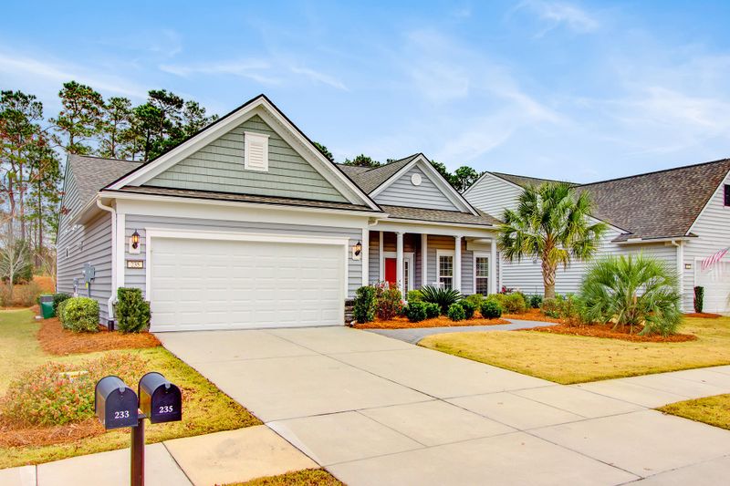 235 Waterfront Park Dr, Summerville, SC 29483