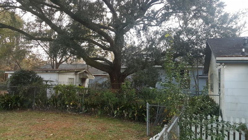 5913 Maple St, Hanahan, SC 29406
