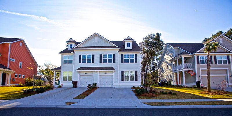 2165 Oyster Reef Ln, Mount Pleasant, SC 29466