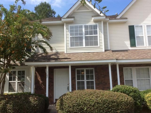 1102 Elm Hall, Summerville, SC 29483