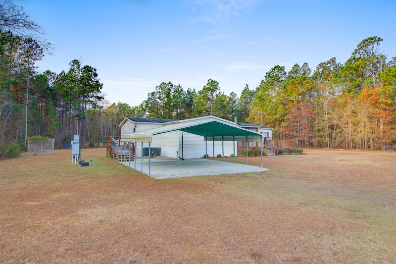 135 Fryes Ln, Cross, SC 29436
