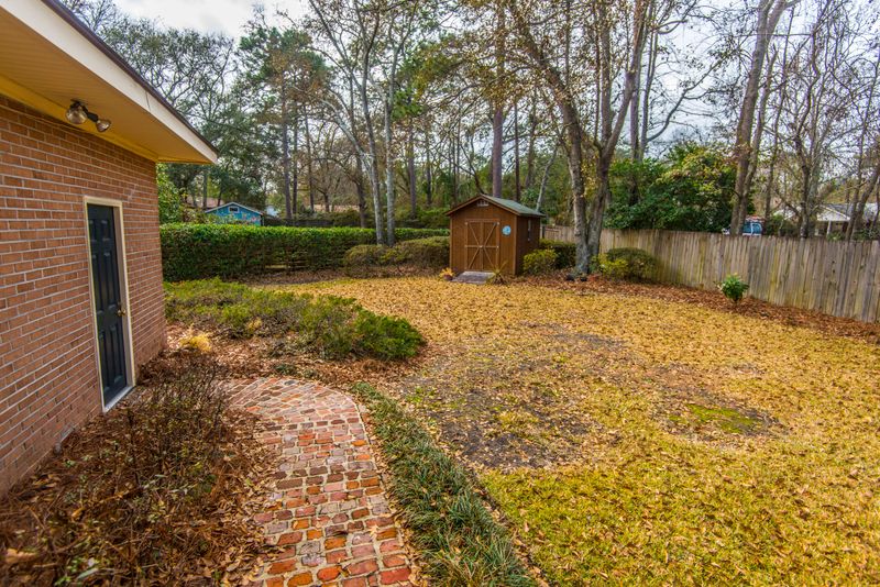 1402 Birthright St, Charleston, SC 29407
