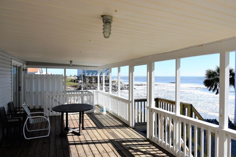 1709 E Ashley Ave, Folly Beach, SC 29439