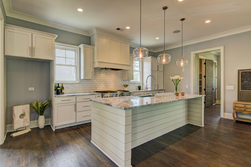 2909 Yachtsman Dr, Mount Pleasant, SC 29466