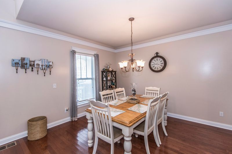 140 Carriage Ride Ln, Summerville, SC 29485