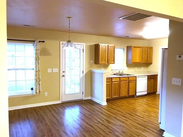 232 Border Rd, Goose Creek, SC 29445