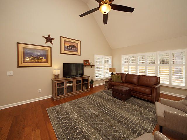 113 Quinby St, Summerville, SC 29483