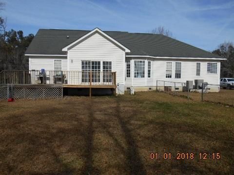 637 Flat Bush Ln, Pinopolis, SC 29469