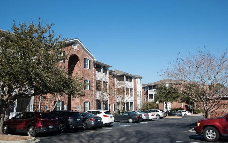 1539 Cambridge Lakes Dr #208d, Mount Pleasant, SC 29464