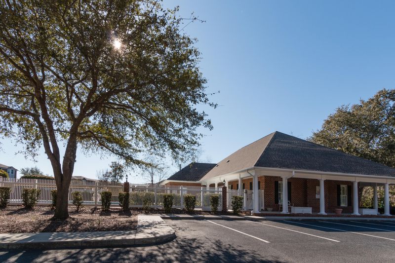 1539 Cambridge Lakes Dr #208d, Mount Pleasant, SC 29464