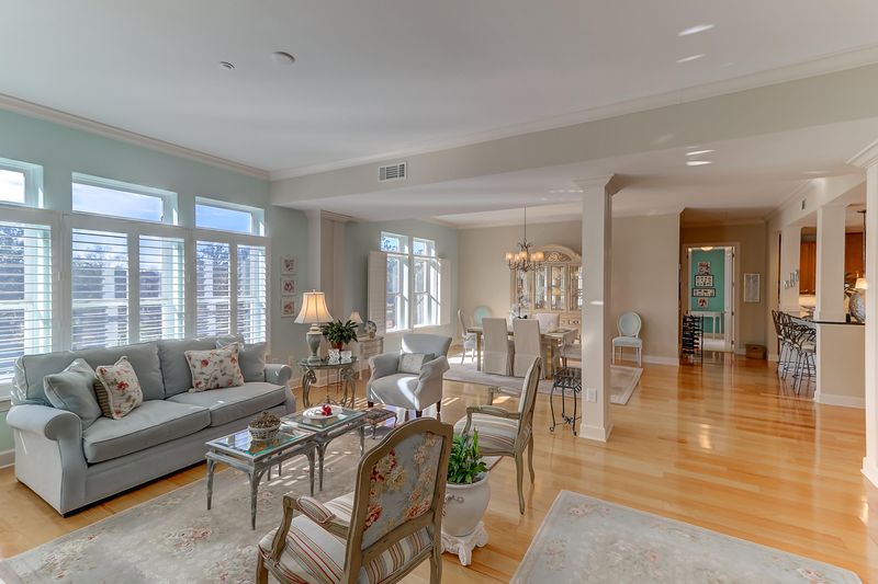 135 Pier View St #208, Daniel Island, SC 29492