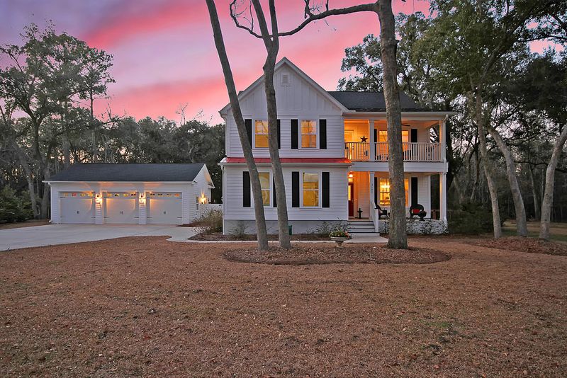 3180 Fosters Glenn Dr, Johns Island, SC 29455