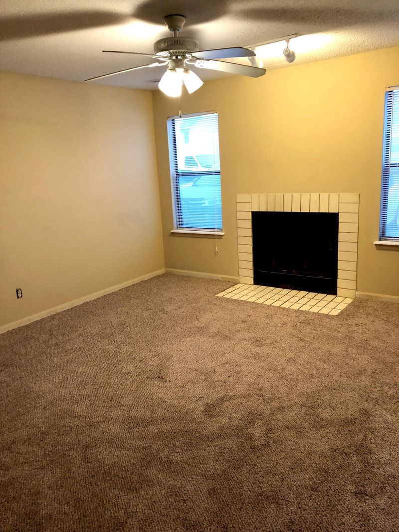 213 Pineshadow Dr, Goose Creek, SC 29445