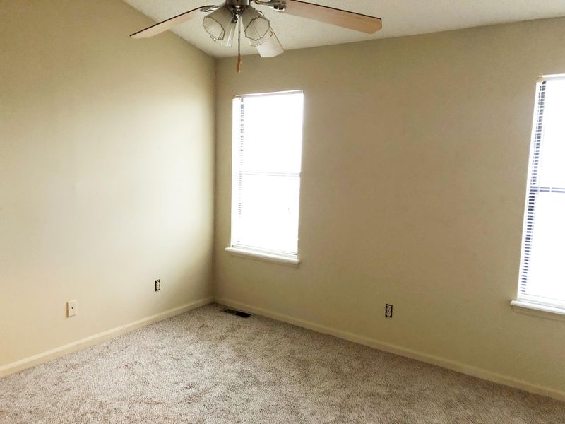 213 Pineshadow Dr, Goose Creek, SC 29445