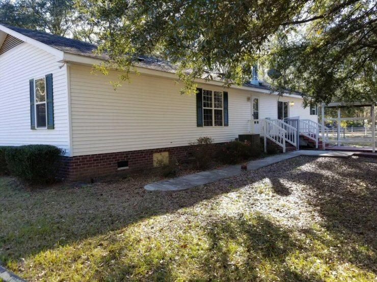 6966 Buckhorn Rd, Ravenel, SC 29470