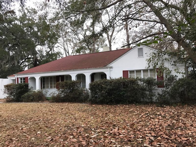 1246 Ravenel Dr, Charleston, SC 29407