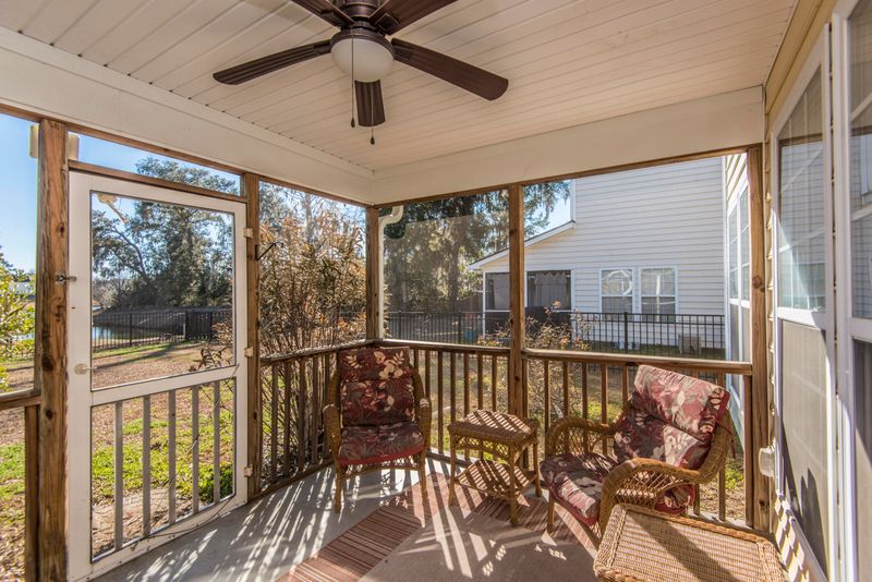 5263 Mulholland Dr, Summerville, SC 29485
