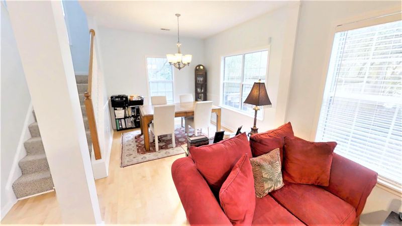 1950 Treebark Dr, Charleston, SC 29414
