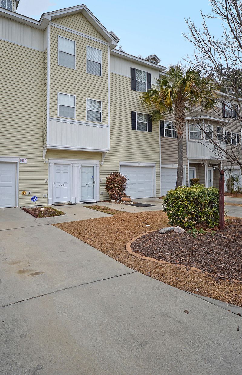 4535 Great Oak Dr, North Charleston, SC 29418