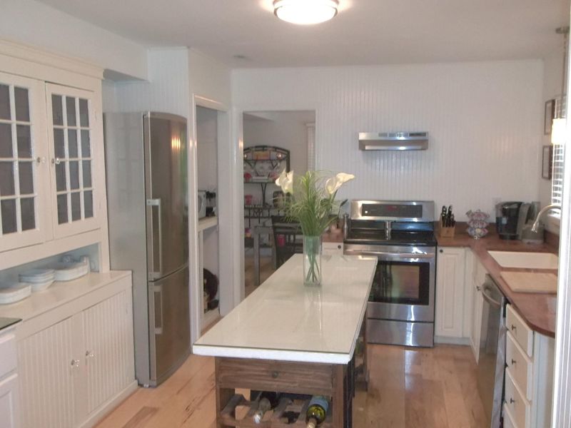 656 Fox Pond Dr, Mount Pleasant, SC 29464