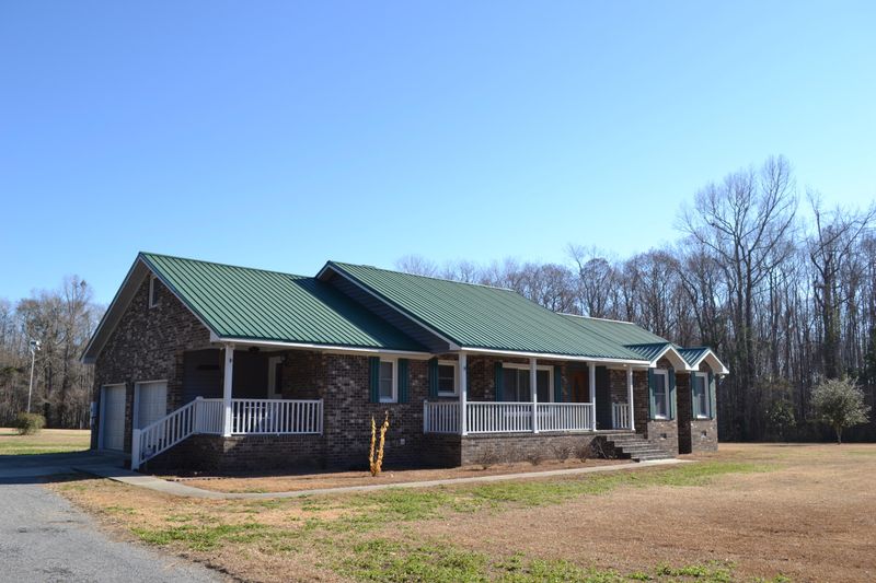 582 Calestown, Bonneau, SC 29431